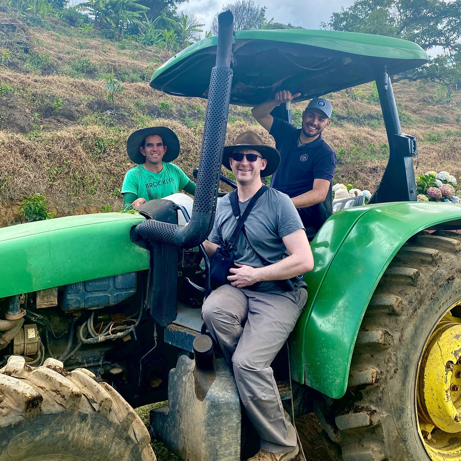 Ep. 834 Costa Rica Don Joel Carmela Villa Sarchi
