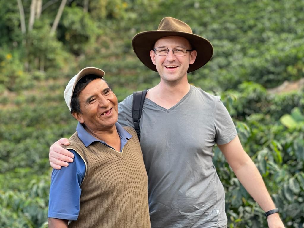 Martin Chirino and Ozone Green Buyer Roland. Copacabana, Caranavi, Yungas