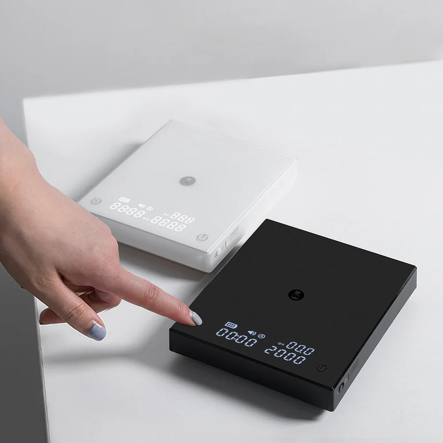 Timemore Black Mirror Basic 2 digital coffee scale with timer and flow rate indicator