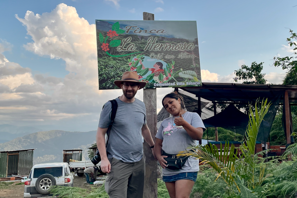 Ozone Green Buyer Roland Glew and Brenda Palli at her farm La Hermosa in Villa Rosario